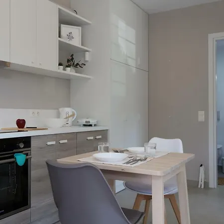 Sti Chora Apartament *